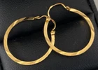 Beautiful MEDIUM 9CT Gold Creole Type Hoop Earrings yellow Gold 21.5mm Long
