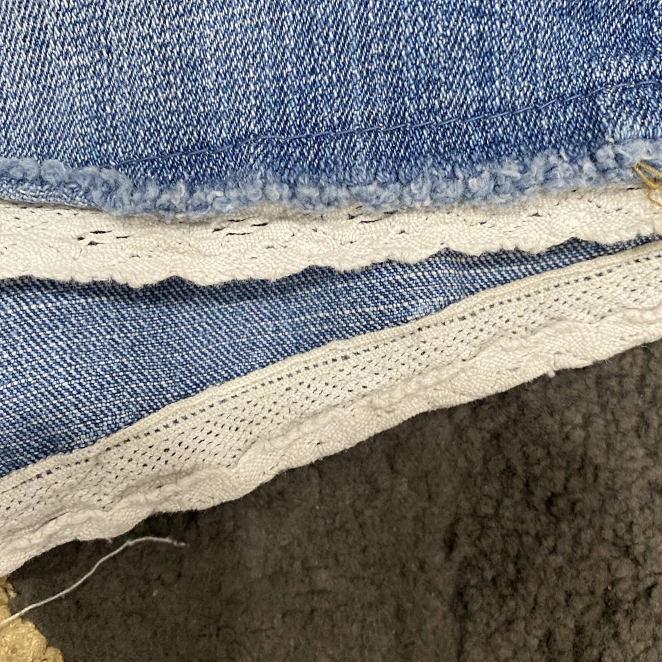 Seven 7  jean denim shorts lace trimmed hem 8P - Image 4 of 4