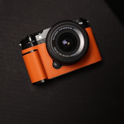 Cam-in Swift Leather Camera Half Case for Fujifilm X-M5 Camera with Handle
