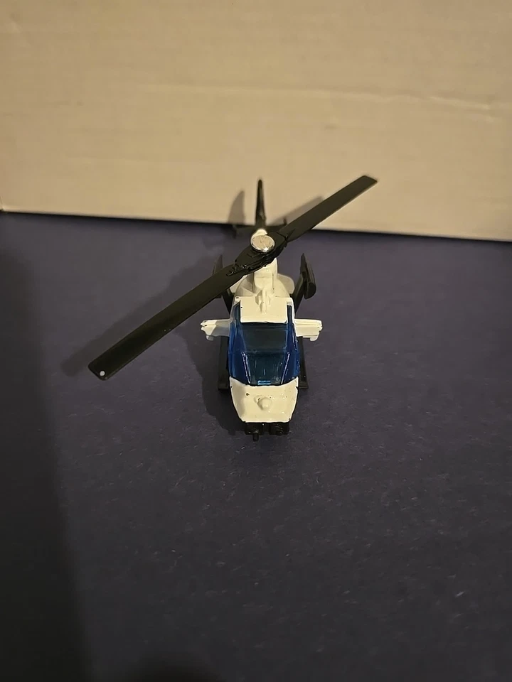 Vintage Matchbox 1985 Mission Helicopter Chopper Vintage - Image 2 of 3