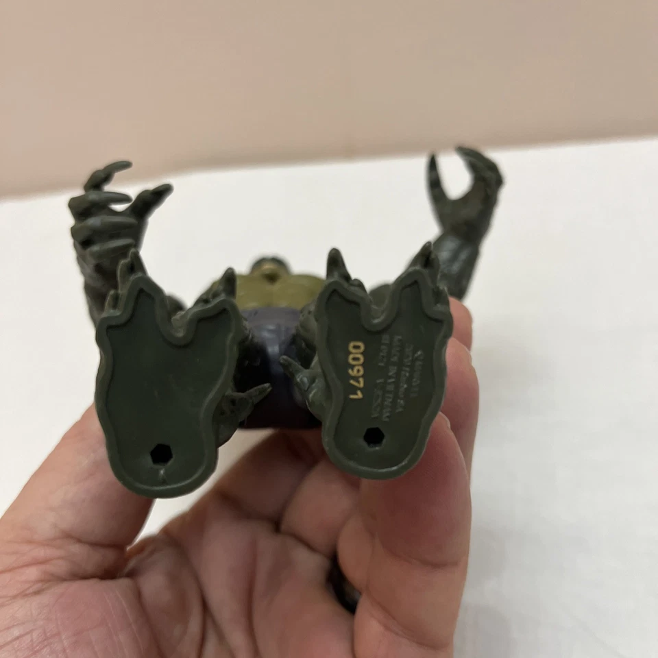 2020 Marvel Legends Series Abomination Complete BAF - The Incredible Hulk   - Image 4 of 4