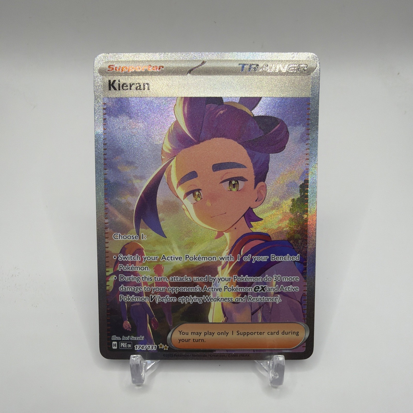 Kieran 174/131 PRE Holo Pokemon Prismatic Evolutions NM/M