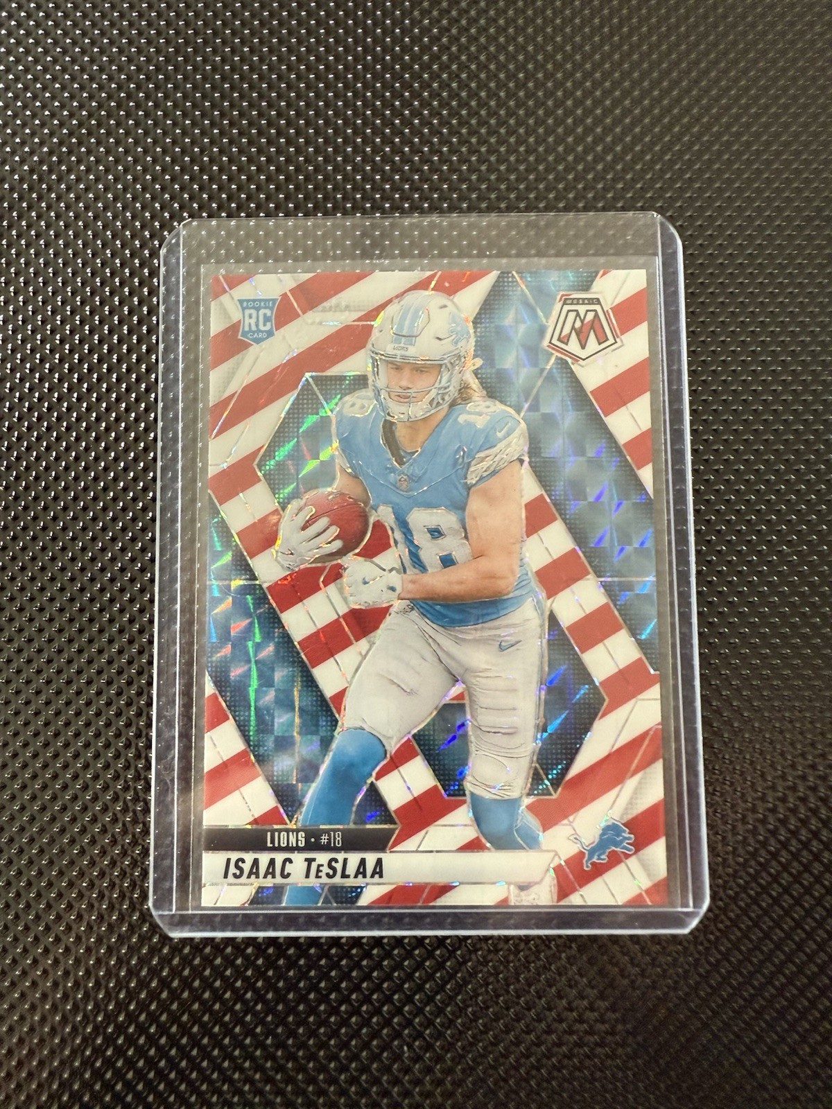 2025 Panini - Mosaic Isaac TeSlaa RC Red & White Stripe Prizm #319 Lions SP