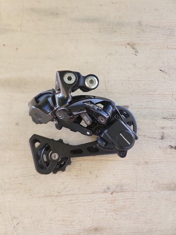 Shimano Di2 11 Speed Shadow Plus Rear Derailleur Rd M8050