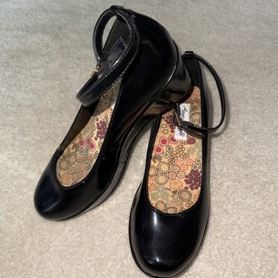 American Eagle Youth Girl black solid Patent Wedge Heel Dress Shoes size 5.5