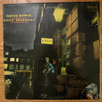 David Bowie - The Rise And Fall Of Ziggy Stardust And The Spiders From Mars 