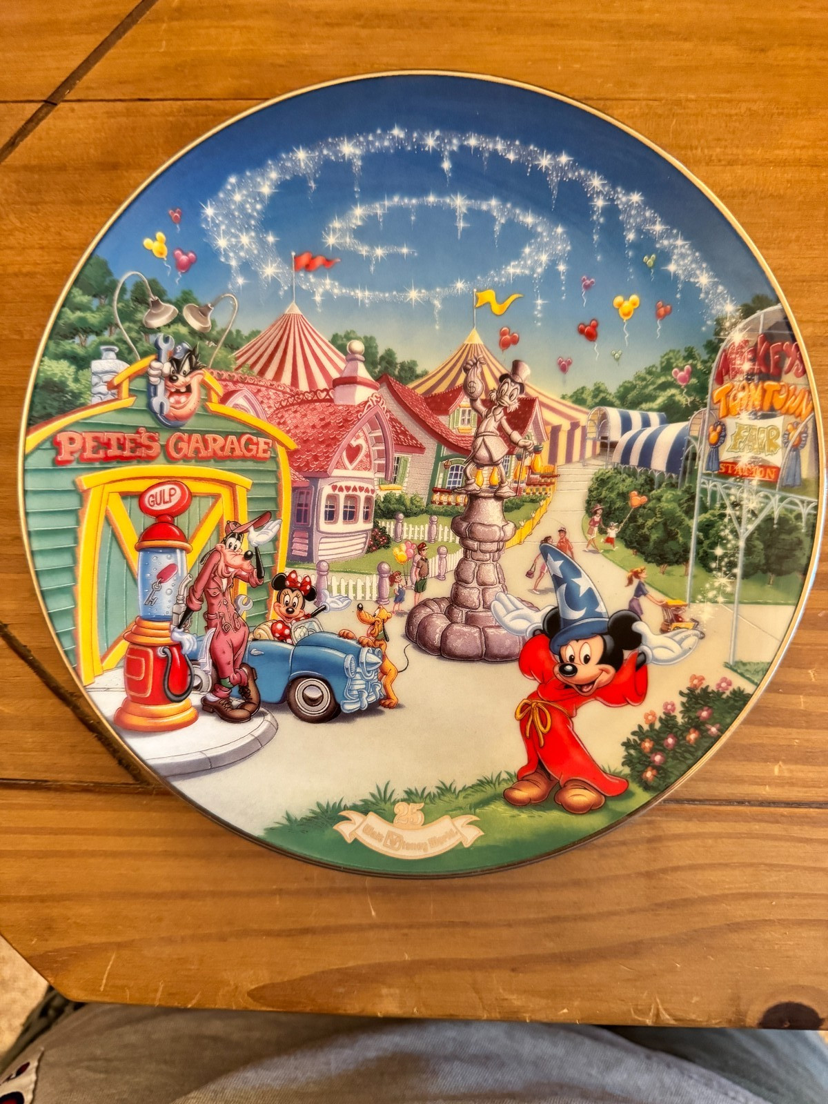 Bradford Exchange 12 Walt Disney World 25th Anniversary 8" Plate Set & Frame