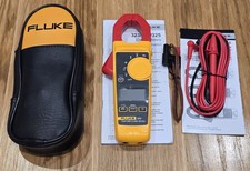 Fluke 325 400A AC / DC True RMS Clamp Meter Carry Case Leads Temperature Probe