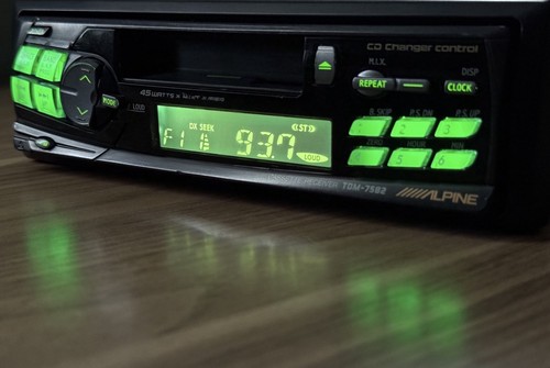 ALPINE CAR AUDIO STEREO AM/FM CASSETTE UNIT TDM-7582 VINTAGE RARE BMW PORSCHE!