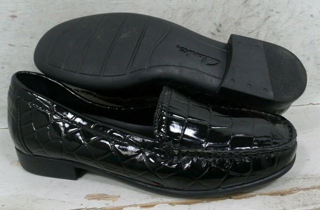 clarks black loafers