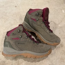 Columbia Newton Ridge Plus Waterproof Amped Hiking Boots BL4552-215 Women  s 7.5