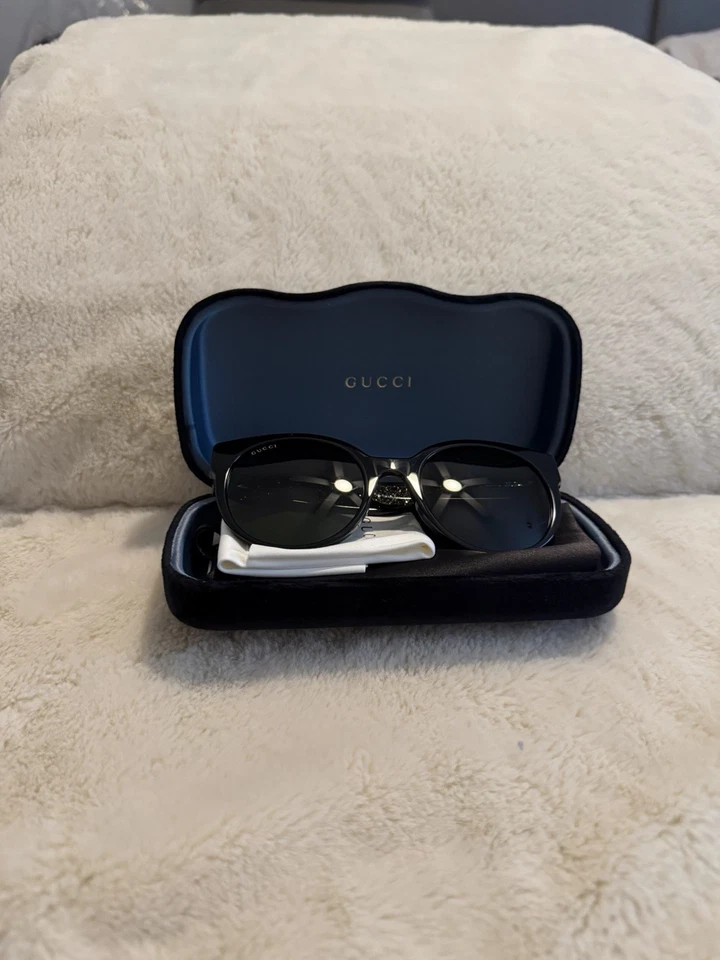 Gafas de sol Gucci para mujer Foto 2 de 4