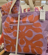 NWT Aloha Collection Applique Christmas Snowflake Day Tripper Limited Edition 