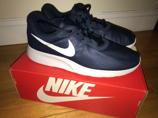 nike tanjun obsidian