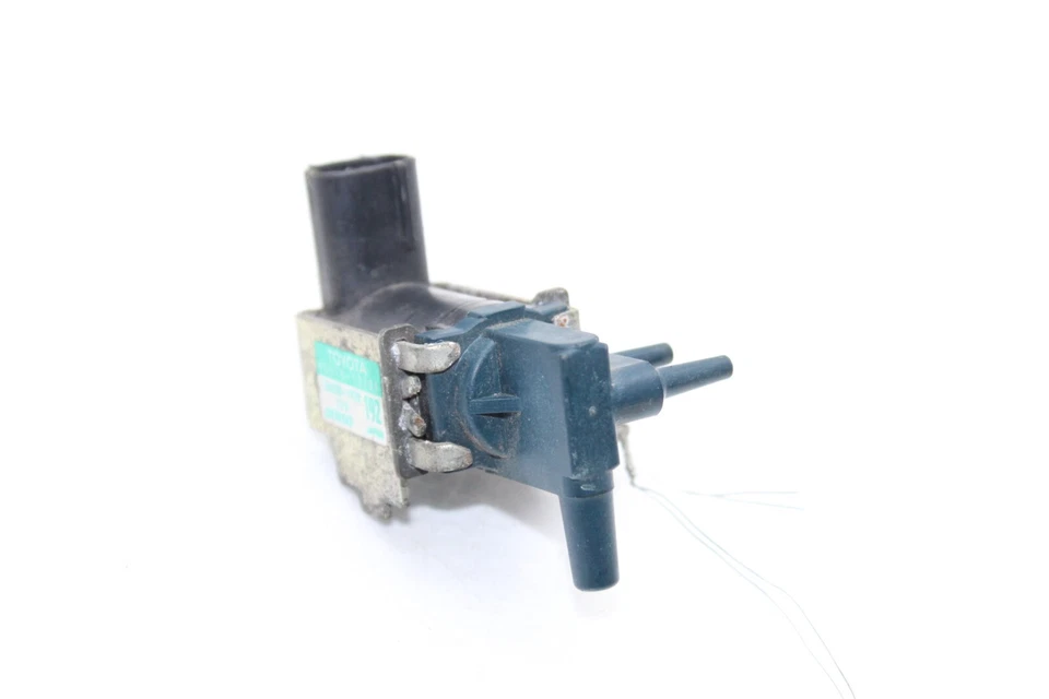 Electroválvula interruptor de vacío de purga de vapor 10-15 LEXUS RX350 F2406 Foto 3 de 4