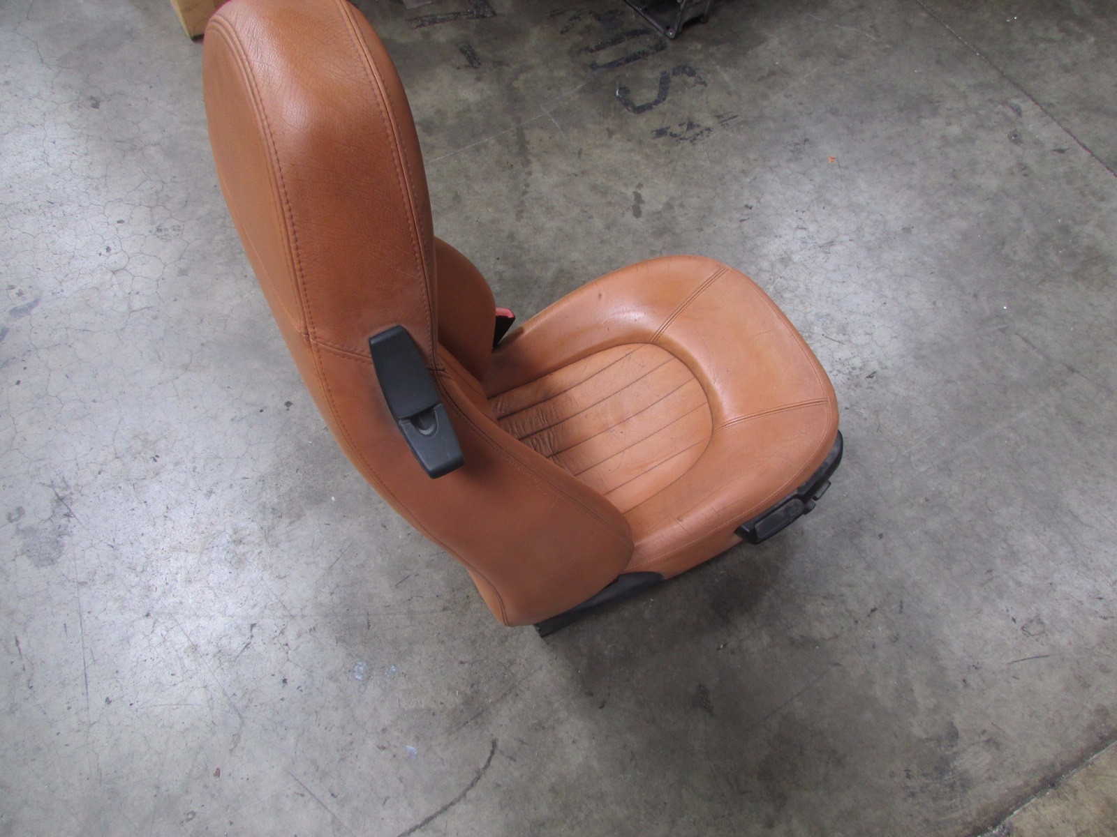 Maserati Spyder, RH, Right Front Seat, Cuoio, Used, Power
