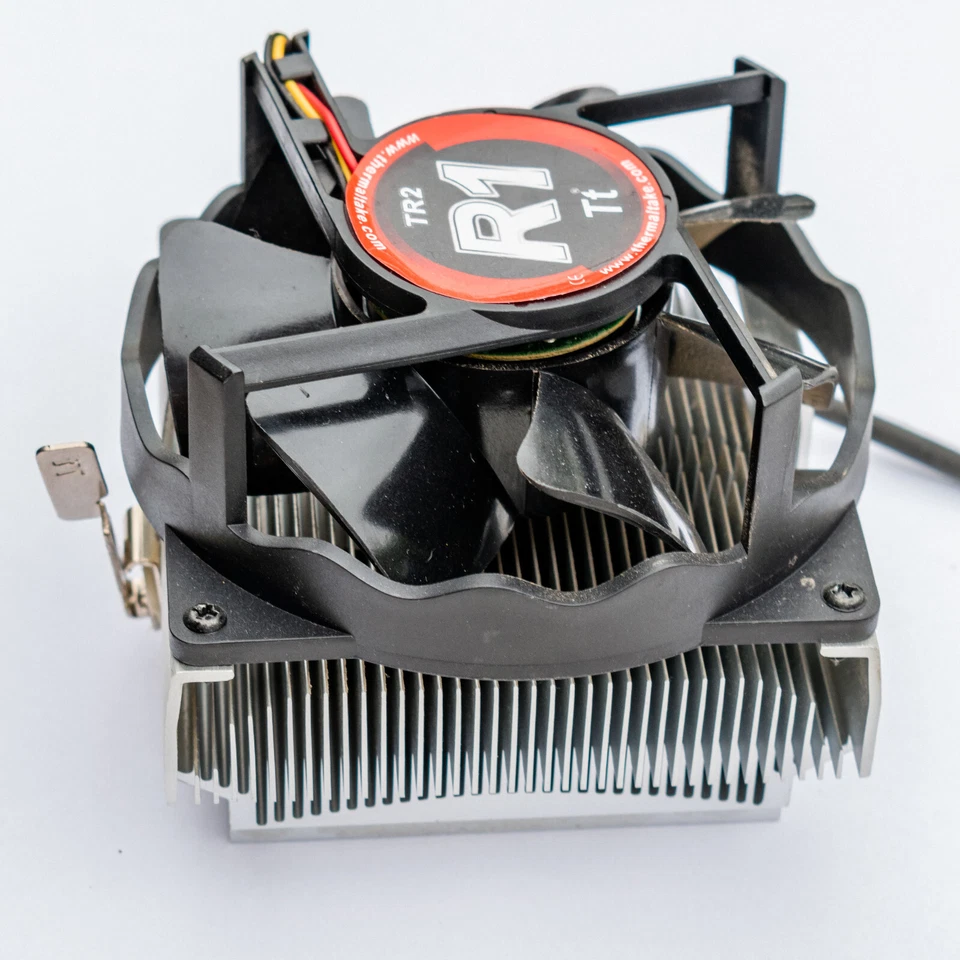 Thermaltake AMD Athlon 64 Socket 754 939 Heatsink Fan Cooler Retro Aluminum - Image 2 of 4