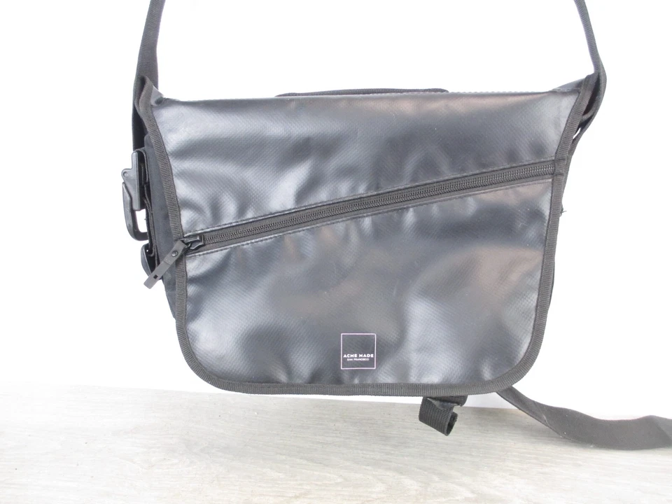 Acme Made - Pequeña bolsa negra para cámara 13"x9" Foto 2 de 4
