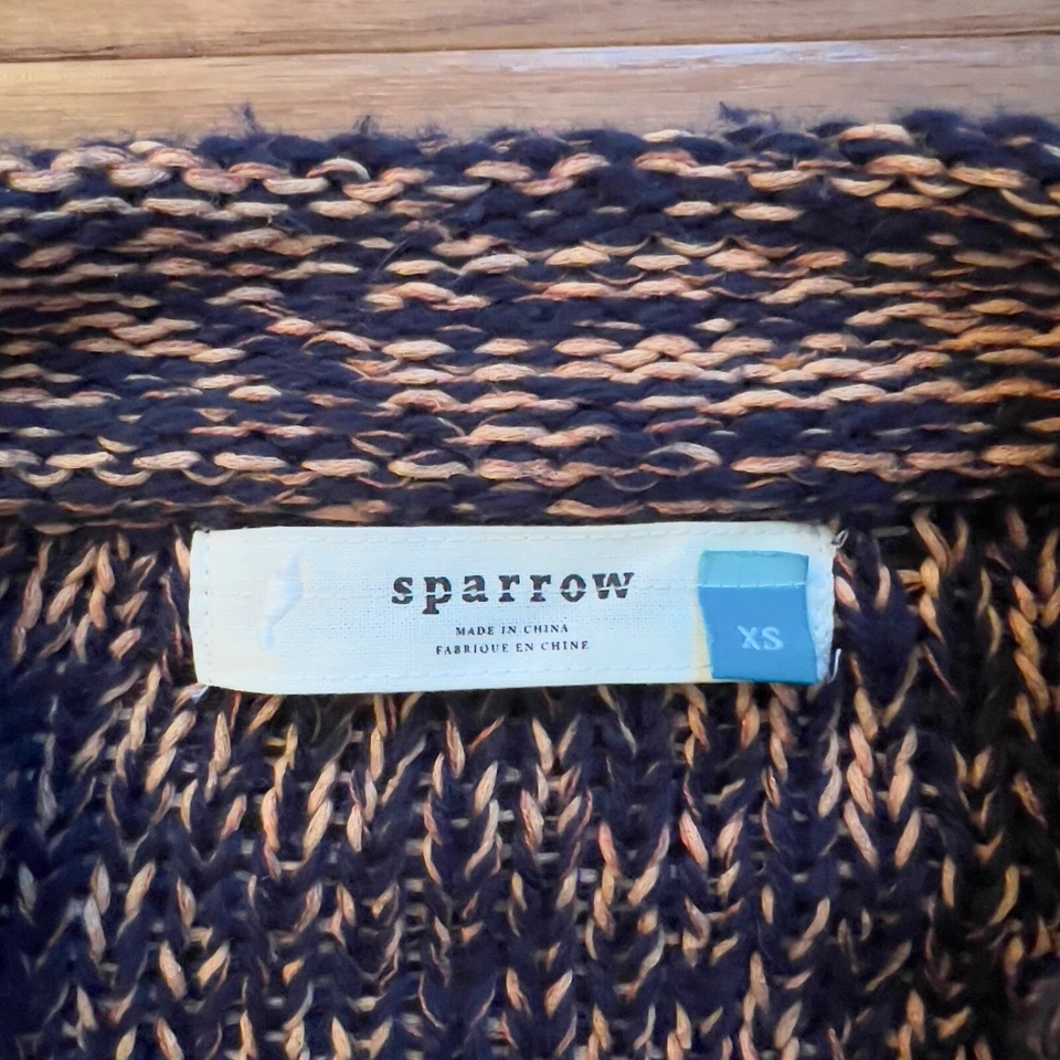 Cardigã Anthropologie Sparrow tamanho XS azul marinho laranja franja de turfa martelada - Imagem 3 de 4