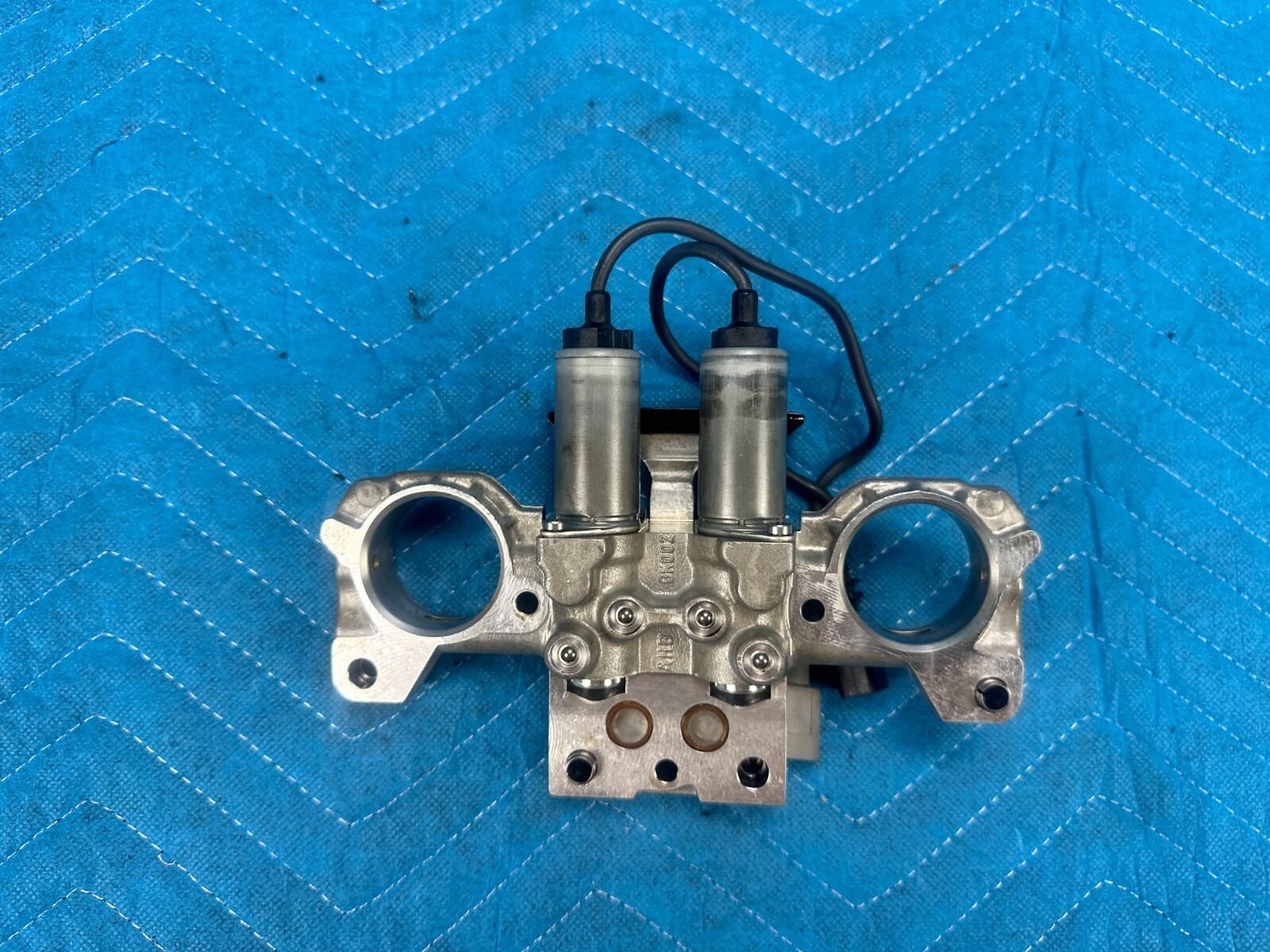 Bentley Flying Spur Tensioner Mount Head Control Camshaft Driver Side 06-12 OEM