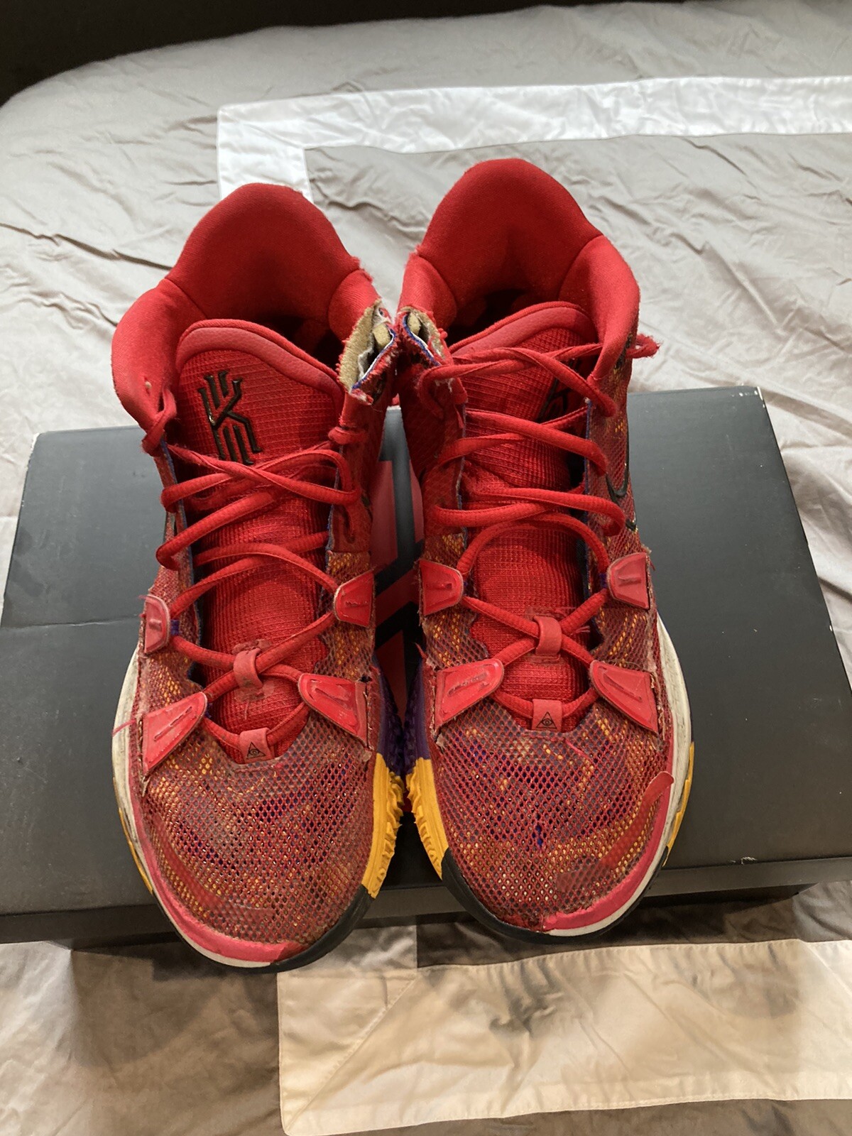 Men’s Nike Kyrie 7 Basketball Shoes With OG Box, Spec… Gem