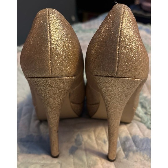 Glaze Women's Gold Glitter Platform Round Toe Stiletto Heels Pumps, Size 7 View 3