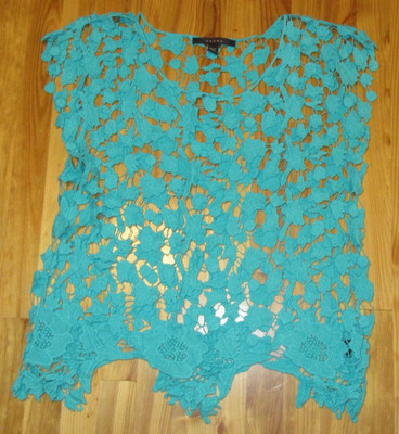 Fever L Teal- Round Neck Slight Cap Sleeve Floral Cut Out Cotton Top Cute NWOT