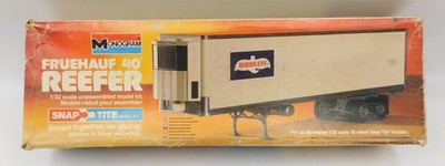 Monogram Fruehauf 40' Reefer Birds Eye Kunststoff Modell Kit 1:32 1206 USA 1980