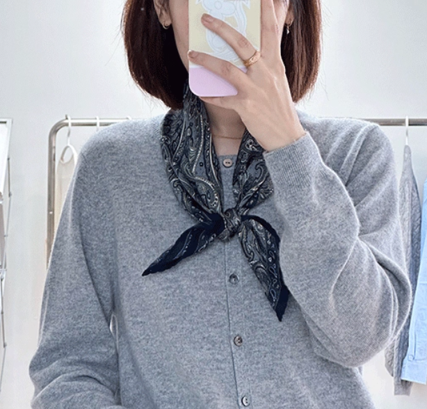 70% Cashmere 30% Silk Double-Side Printed Square Wrap Shawl 25 Inch