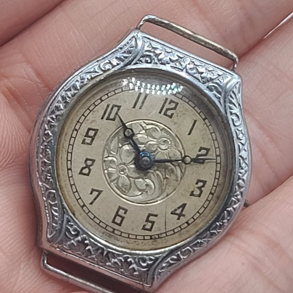 Reloj Emerson Art Deco Vintage Damas Chapado en Oro FALTA VÁSTAGO Mickey grabado Foto 2 de 4