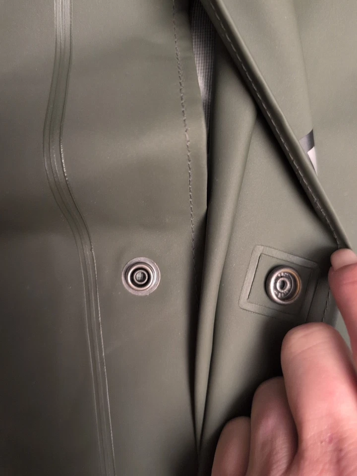 Abrigo de lluvia Helly Hansen para hombre talla grande vintage verde capucha impermeable chaqueta con caparazón Foto 4 de 4