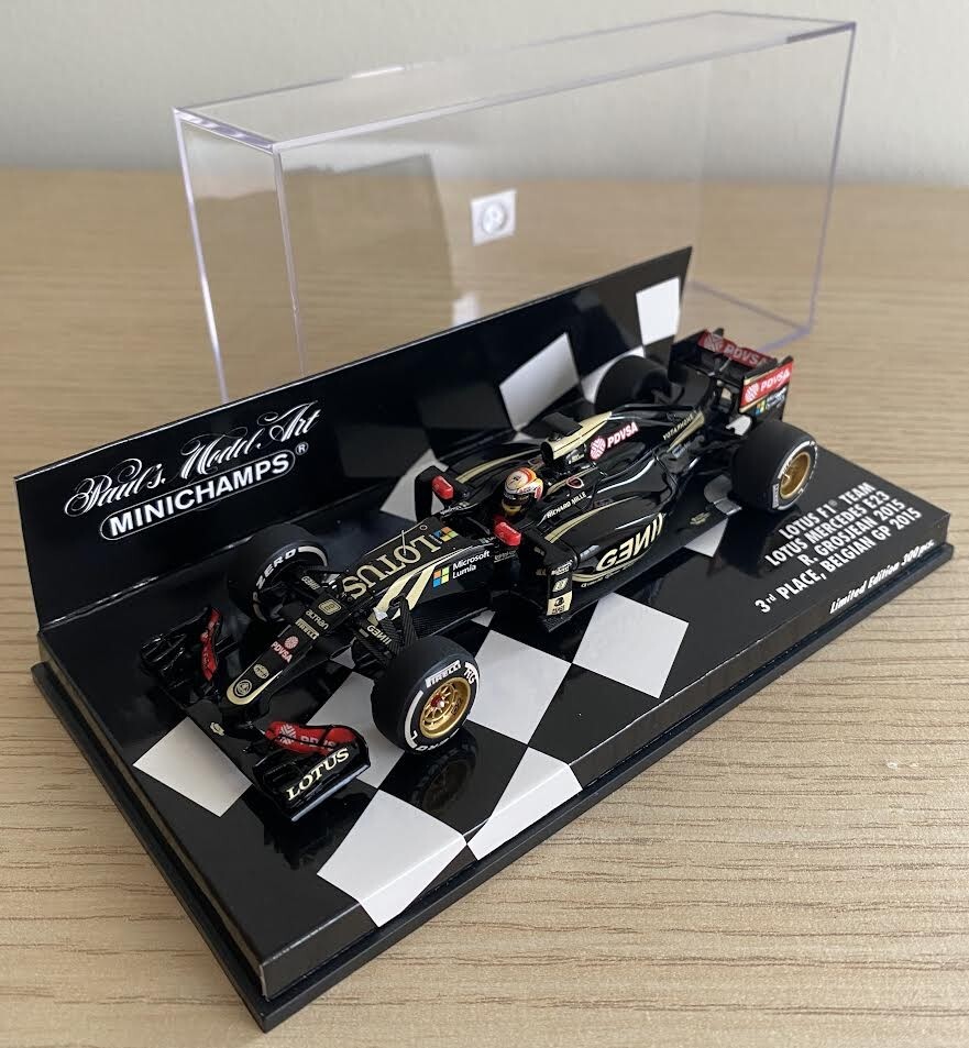 Minichamps F1 1/43 Lotus E23 Mercedes #8 Romain