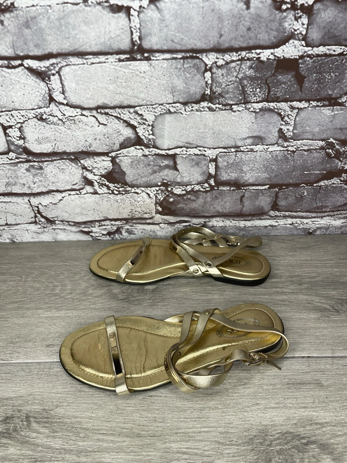 TOD’S Sandali bassi casual Tods pelle oro punta aperta cinturino alla caviglia taglia 35EU 5M US