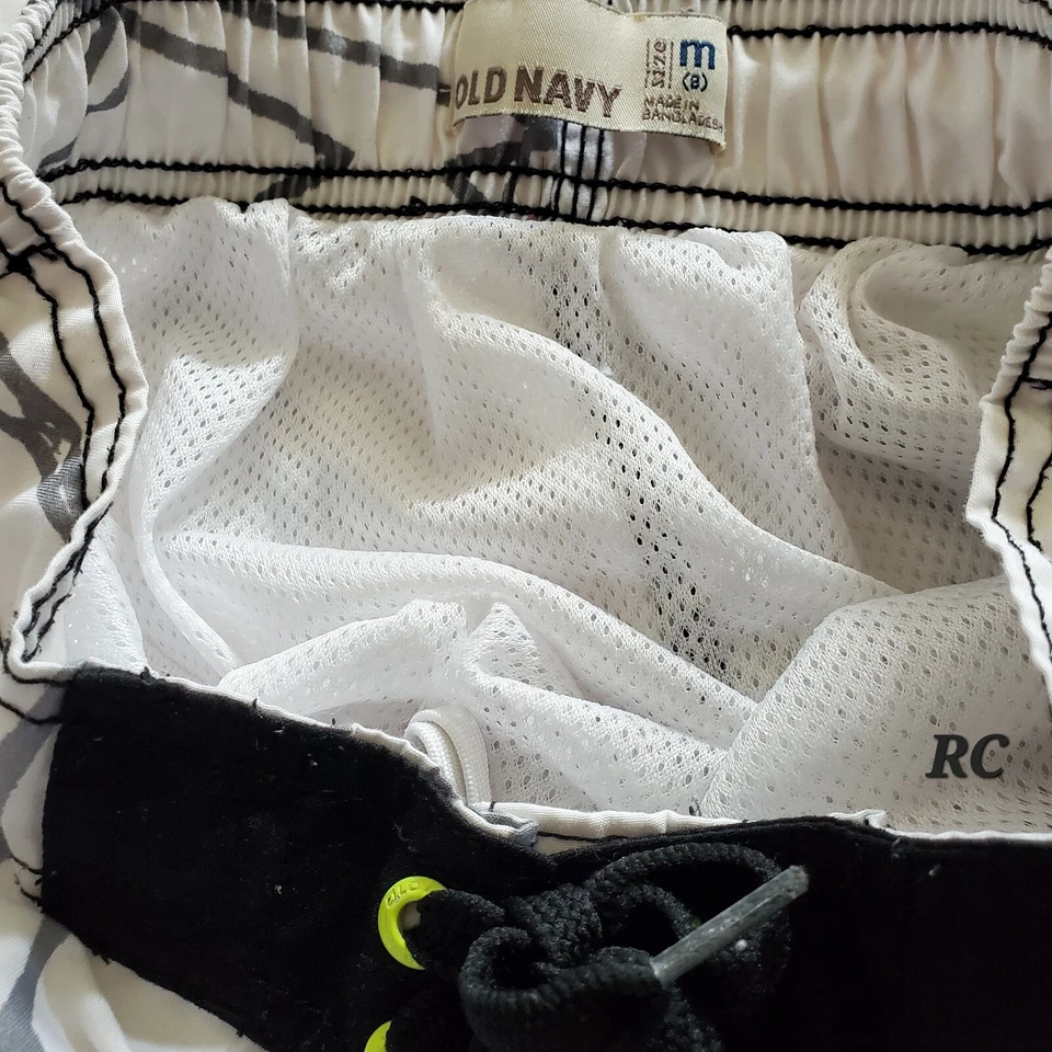 Old Navy Boys Swimming Shorts size: 8 (M)  - Image 4 of 4