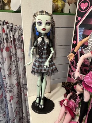 Monster High ~ First Wave Frankie Stein Doll - 2015 Reproduction READ