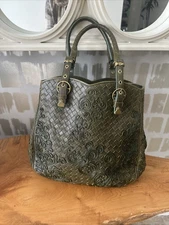 Bottega Veneta Olive Green Intrecciato Pebbled Leather Appliquéd Shoulder Bucket