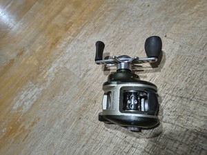 Vintage US Reel Supercaster 1000 6.5:1 Gear Ratio Casting Fishing Reel