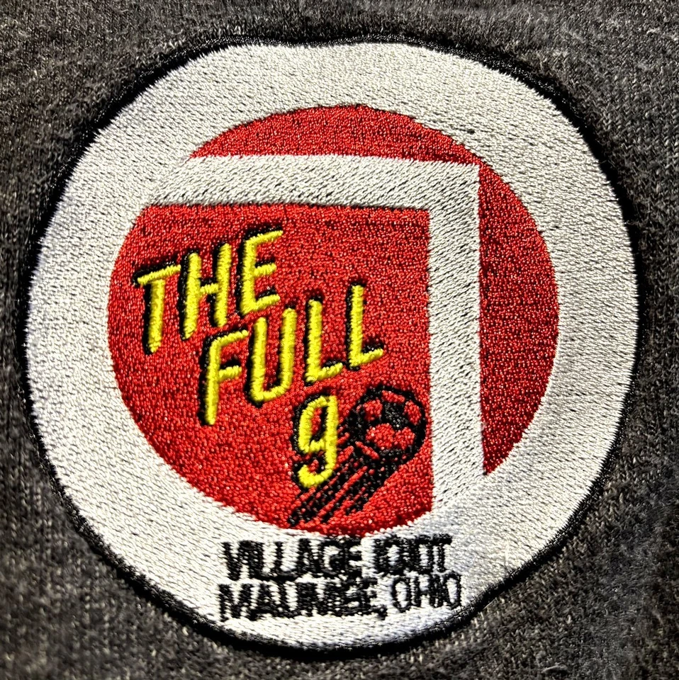 VILLAGE IDIOT Sudadera con Capucha Bordada Maumee Fútbol Sudadera Ohio Pizza Bar L Foto 2 de 2