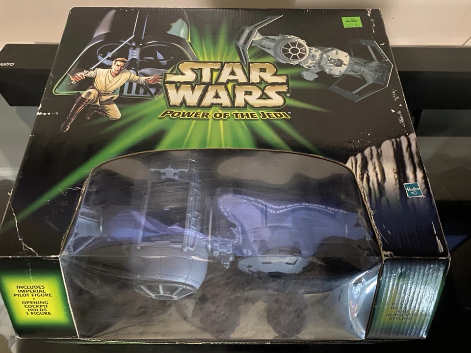 NUEVO SELLADO ~ 2001 STAR WARS Power of the Jedi TIE BOMBER con PILOTO IMPERIAL Foto 2 de 4