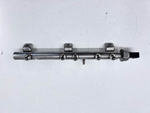 Einspritzleiste BMW 1er Cabriolet (E88) 7562474