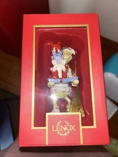 LENOX 2022 Dr seuss GRINCH With All The Gifts Christmas Ornament NEW 893725