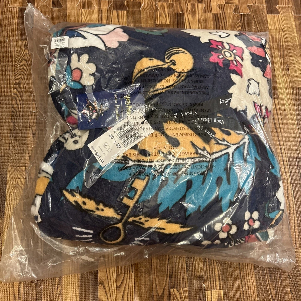 Manta de felpa suave Vera Bradley Harry Potter Home to Hogwarts 50x80 nueva con etiquetas Foto 2 de 4