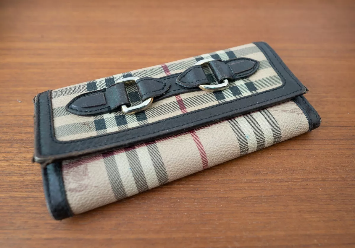 Burberry top wallet vintage