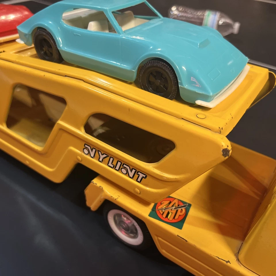 Camión semirremolque de transporte automático con turbina turbo Nylint grande de colección de los años 60 Foto 4 de 4