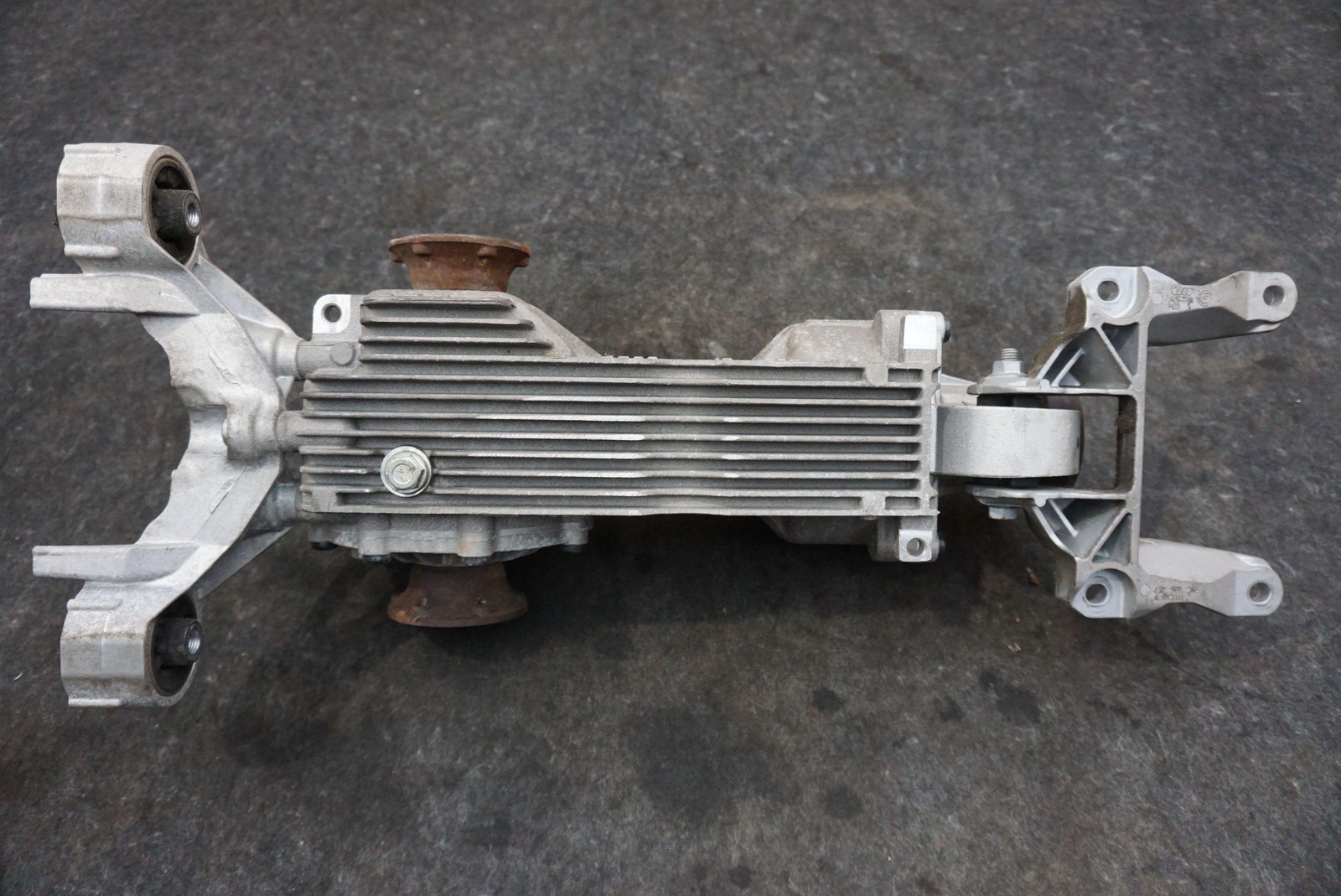 Front Axle Differential Carrier Assembly Oem 0az409505a Audi R8 Type 42 2008-15
