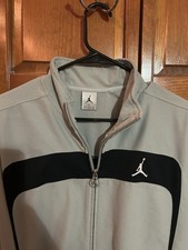Jordan Youth XL Grey Full-Zip Hooded Jacket with Fleece Lining and Logo
