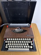 Imperial Fleetwood Vintage Typewriter with Case