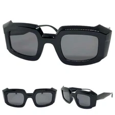 Mens or Women Classic Vintage Retro Style SUN GLASSES Black Frame Dark Tint Lens