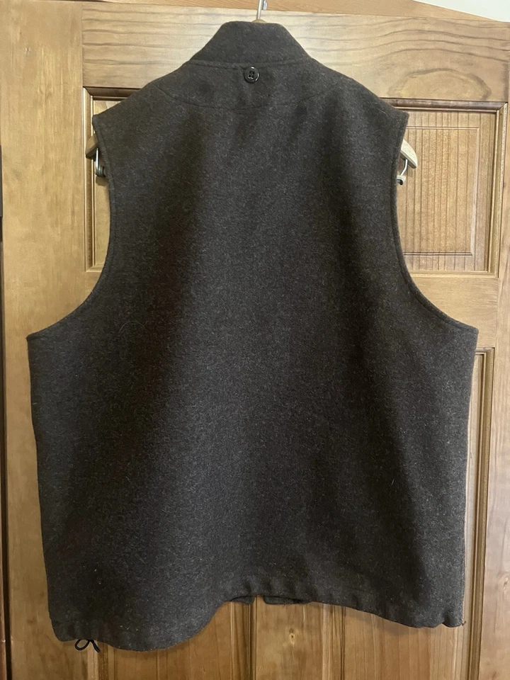 Vintage, Filson 100% Virgin Wool, Men's Vest, size 44-46, Brown - Image 2 of 4