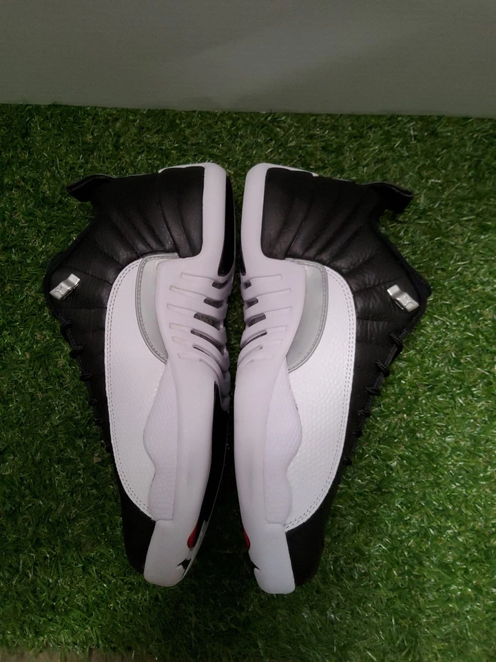 Talla 8.5 - Air Jordan 12 Retro Low Playoffs Foto 3 de 4